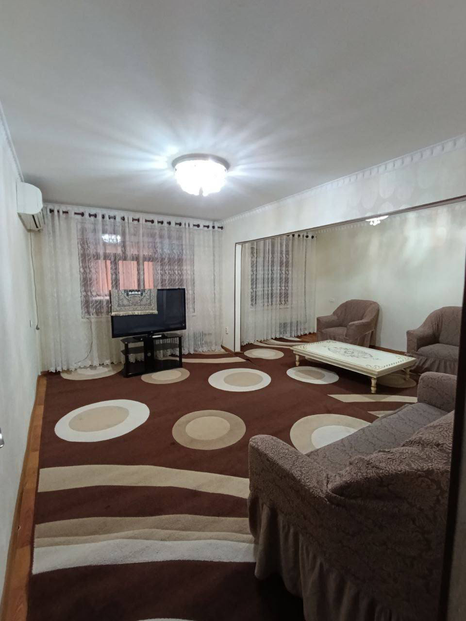 4-Room Apartment in Ispechak — Near Shahriyor Restaurant
